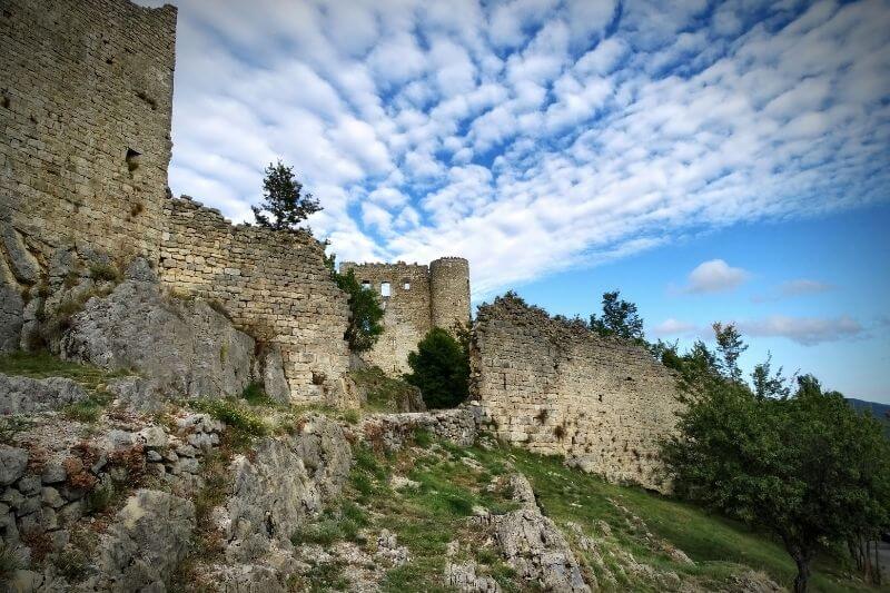 Ruinas medievales en Seillans
