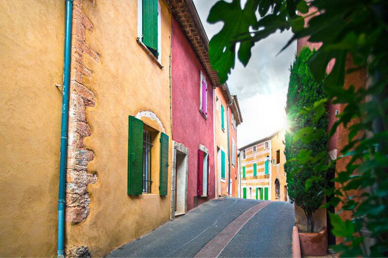 calles de Roussillon, Provenza