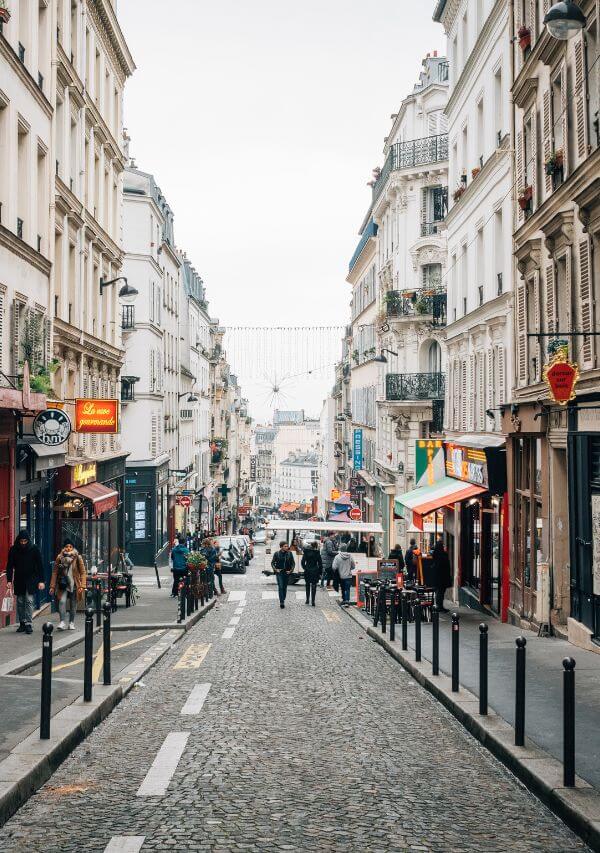 Calle de los Mártires, París