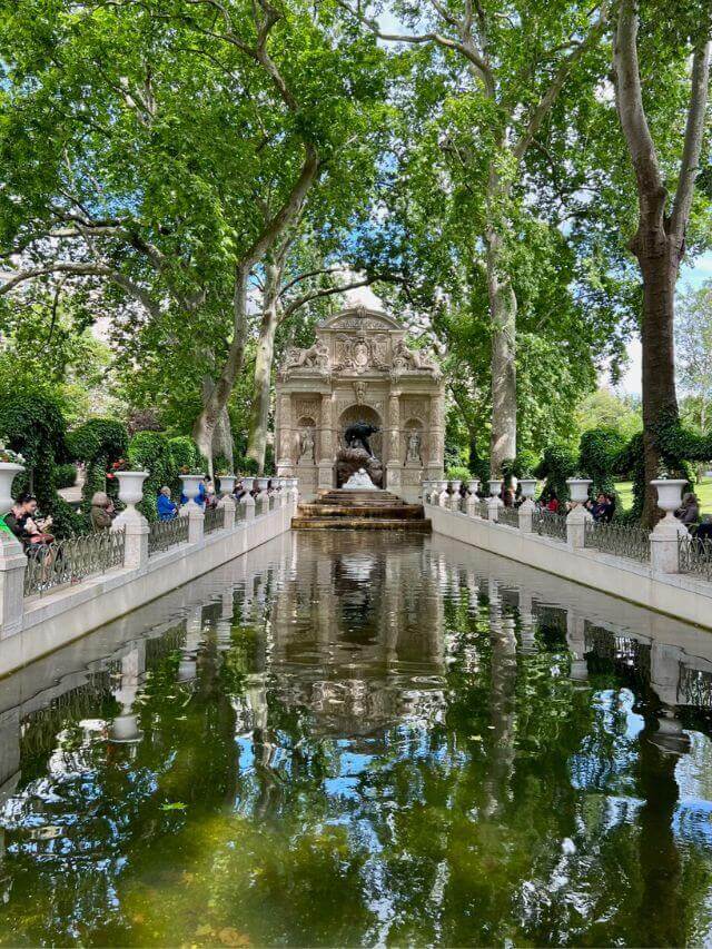 Fountain of Maria de Medicis, a secret place of Paris
