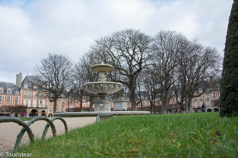 Plaza en el corazon de Les Marais Paris