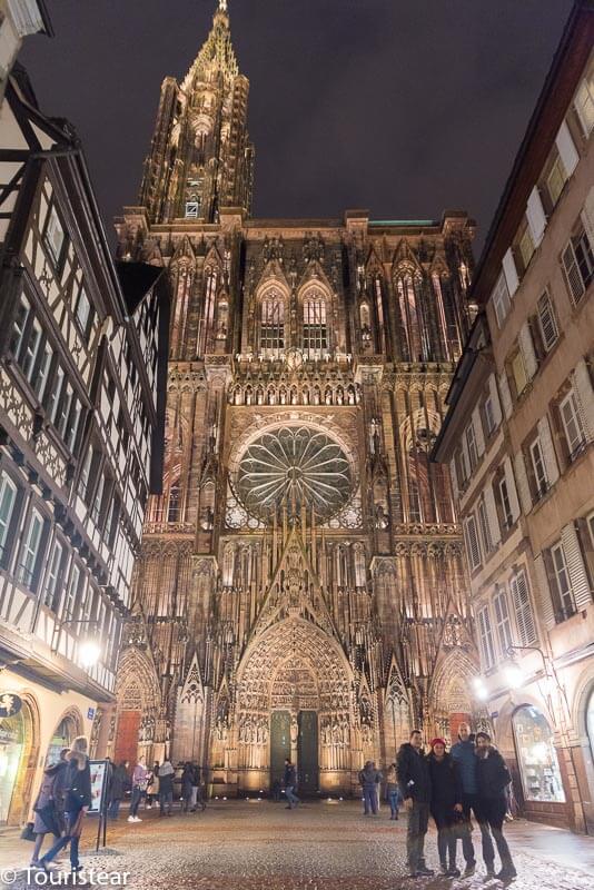 Catedral de Estrasburgo de noche