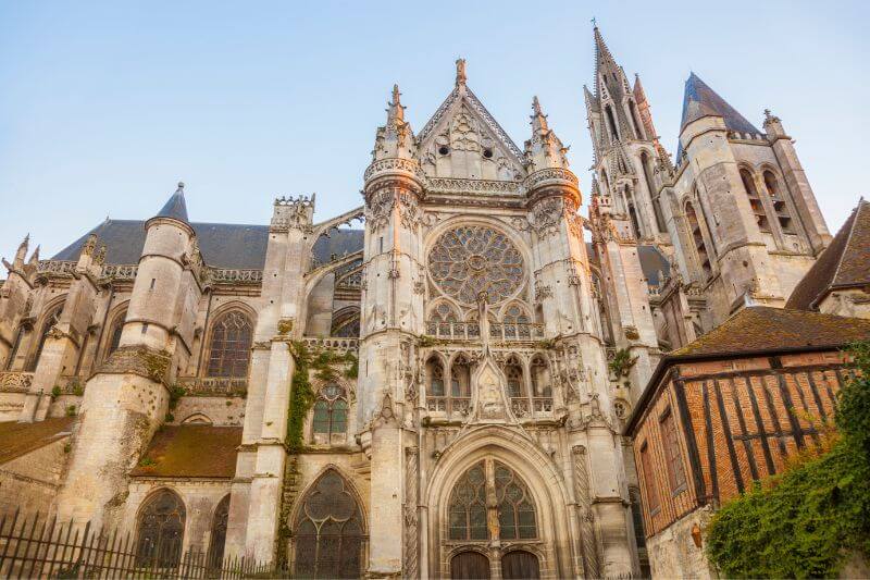 SENLIS Catedral, ciudades cerca de París