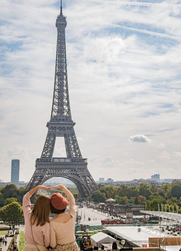 Paris Torre Eiffel amigas