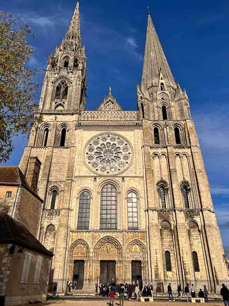 Fachada principal catedral de Chartres