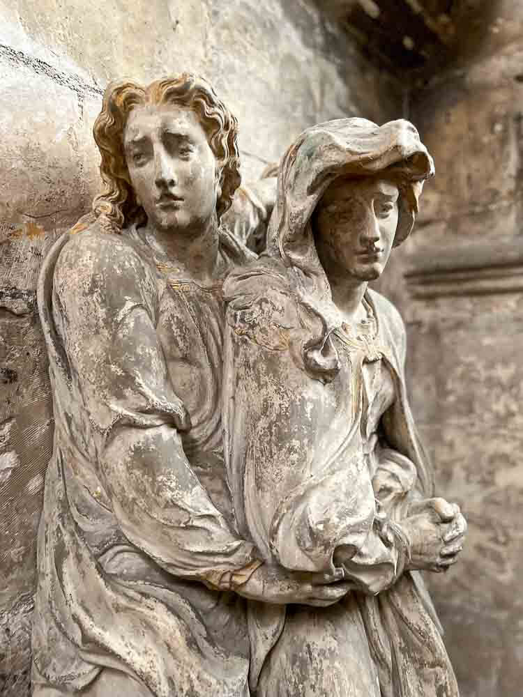 Escultura iglesia de St Pantaleon Troyes
