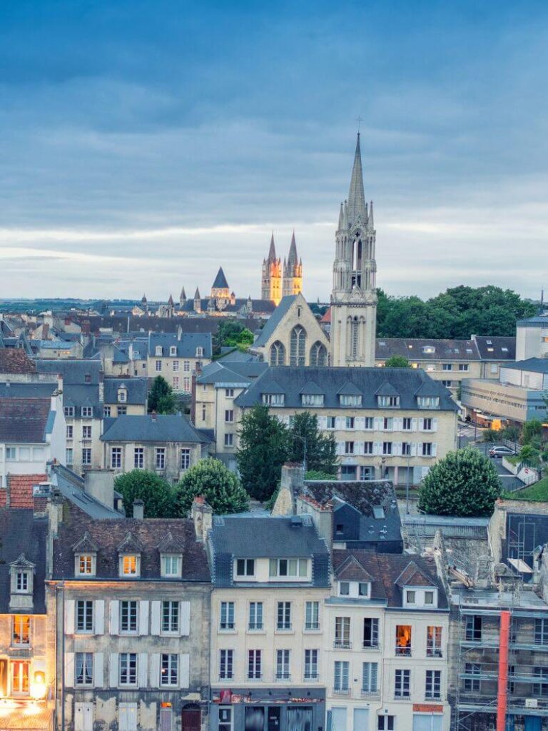 Casco antiguo de Caen Normandía