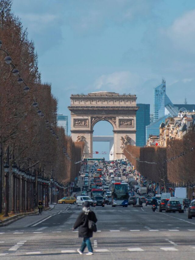cropped-Champs-Elysees.jpg