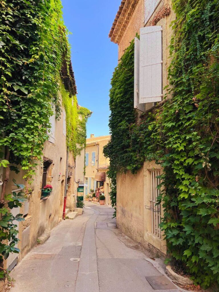 Lourmarin old street