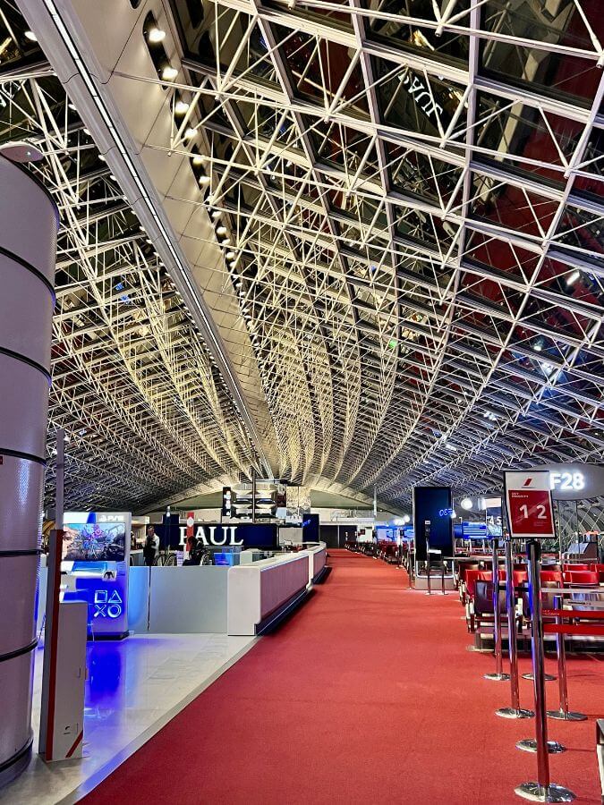 charles de gaulle airport halls in Paris in November