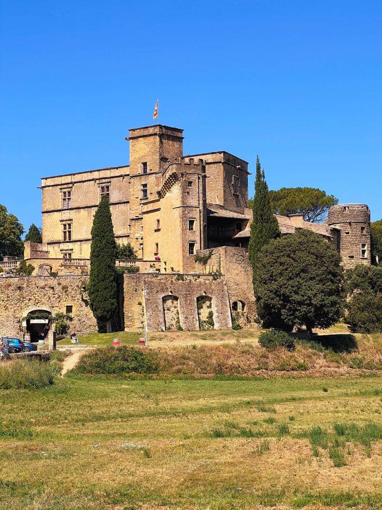 10 Best Things to Do in Lourmarin