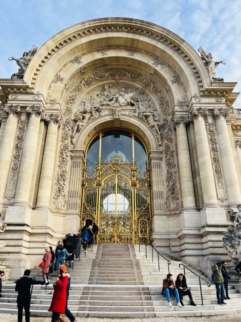 Entrada Petit Palais de Paris